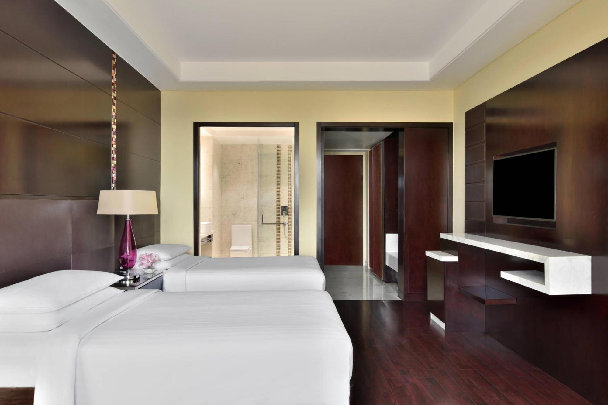 Jaipur Marriott Hotel Exterior photo