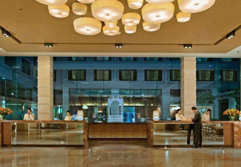 Jaipur Marriott Hotel Exterior photo Lobby